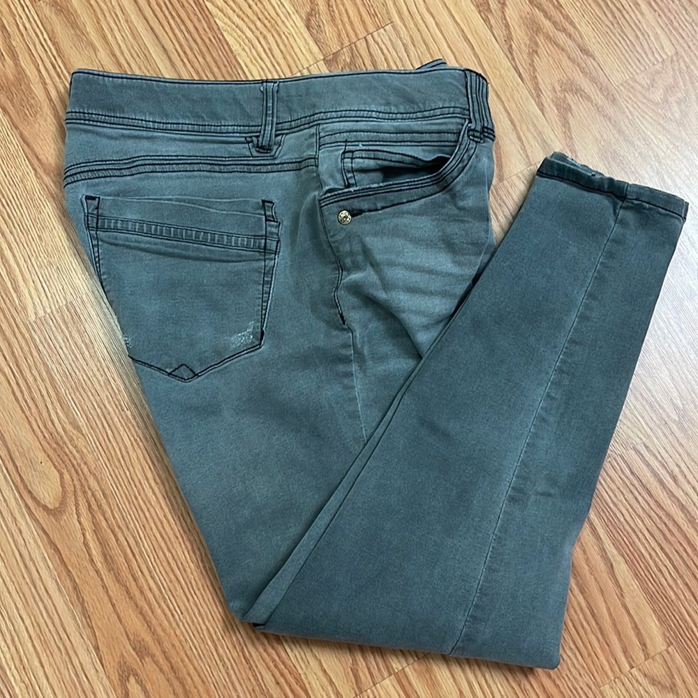 Democracy jeans AB technology